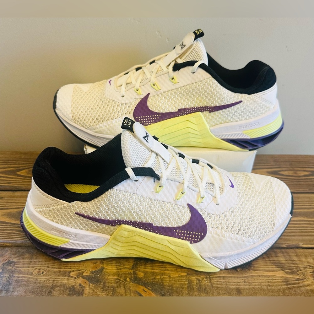 Nike Metcon 7 Training Shoe White Purple Neon Yellow CZ8280 157 Women Size 9.5